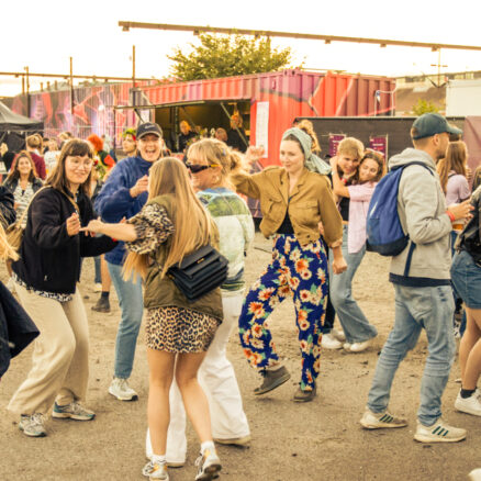 Unge der fester og danser til Kontur 21